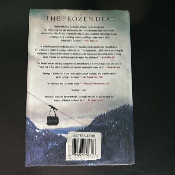 📚 Book Bundle 📚 - Picture 4 of 8